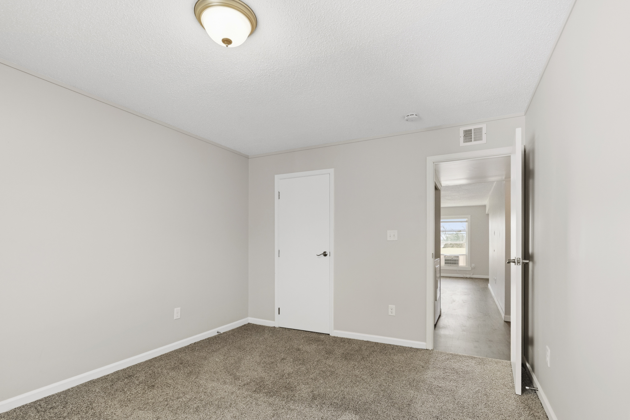 1605 N Willow Rd - Apt 107