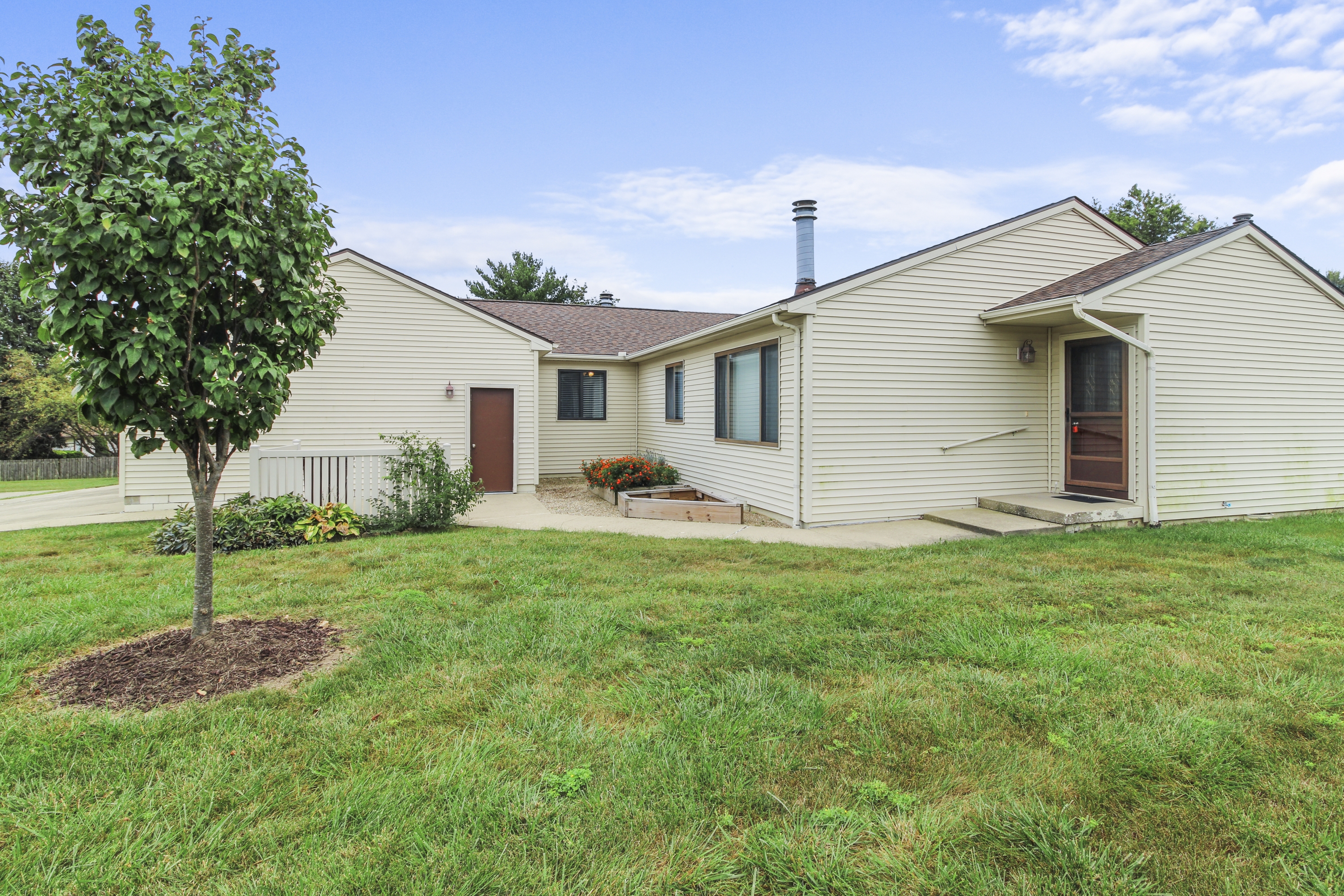 2409 Heritage Drive - 1