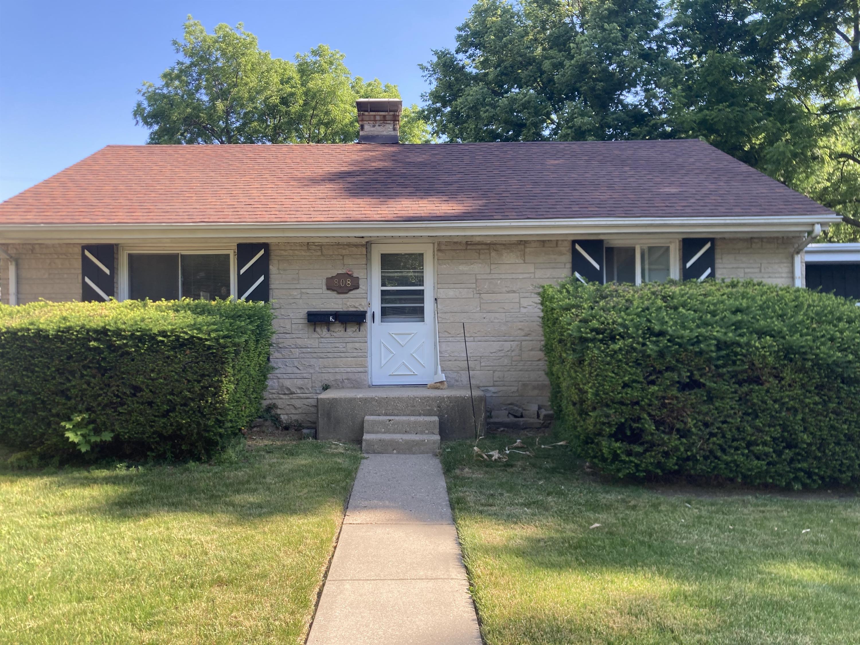 808 West Hill Street - B
