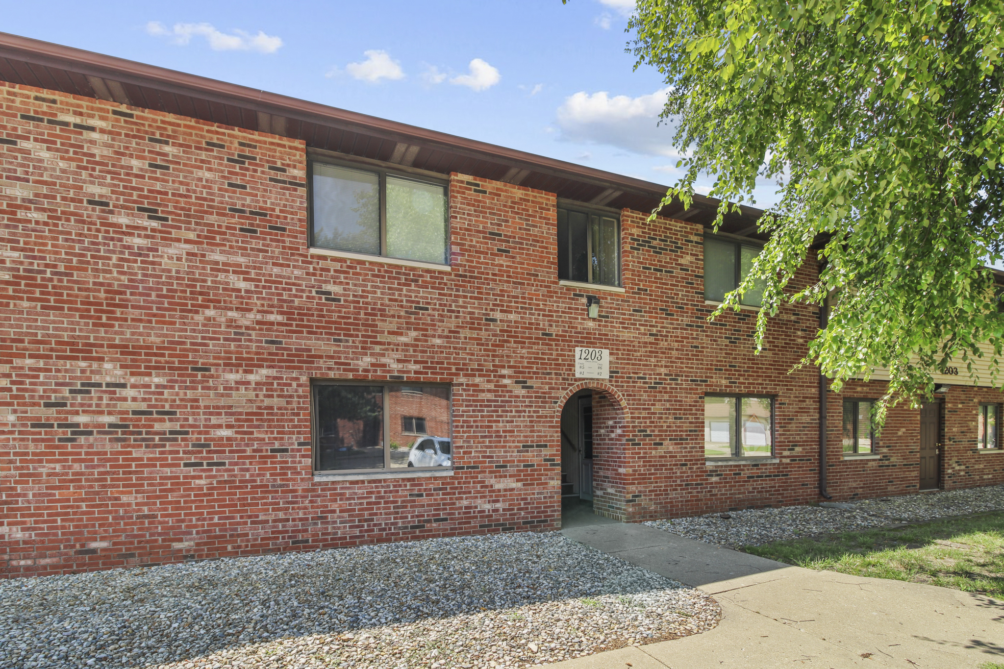 1203 Dean Drive